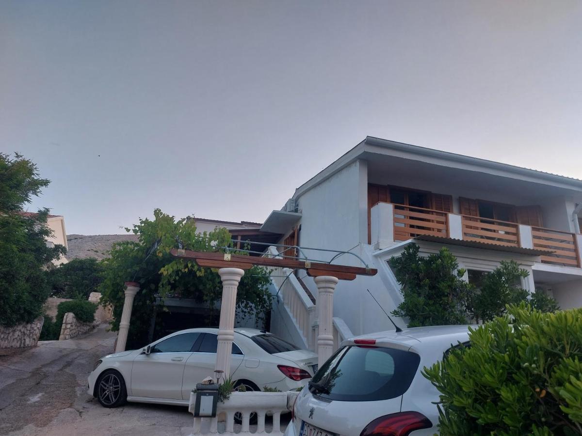 Studio Apartment Iva - 50 M From The Sea-Balcony Pag Town Zewnętrze zdjęcie