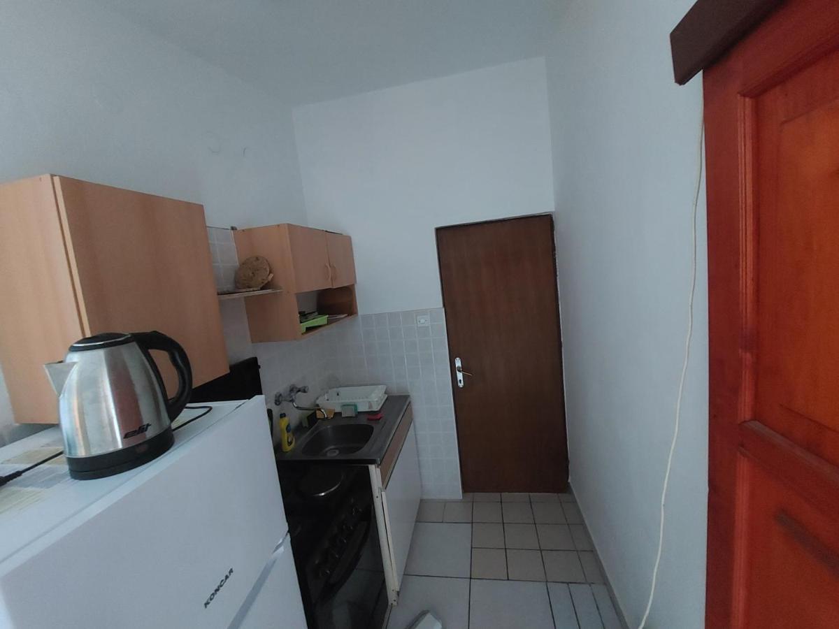 Studio Apartment Iva - 50 M From The Sea-Balcony Pag Town Zewnętrze zdjęcie